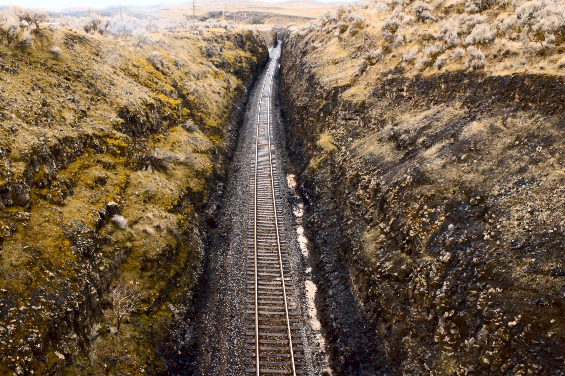 Detecting Landslides and Rockfalls – Preventing natural hazards becoming railway accidents 